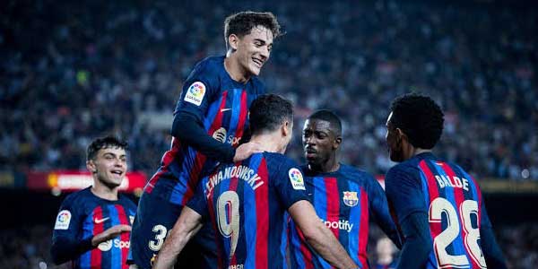 موعد مباراة برشلونة و فالنسيا