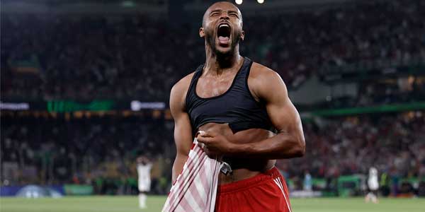 أيوب الكعبي يتخطى أرقام محمد صلاح في المنافسات الأوروبية