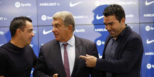 ديكو يخبر تشافي بموقفه من غضب لابورتا