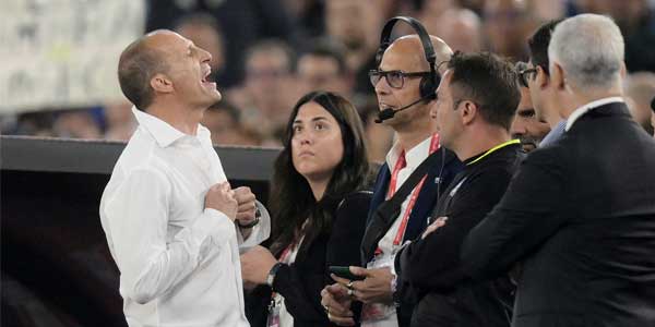 رسميا يوفنتوس يقيل أليغري