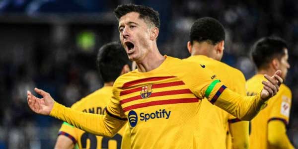 مستقبل ليفاندوفسكي مع برشلونة