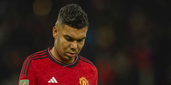 أزمة كاسيميرو و مانشستر يونايتد