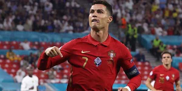 رونالدو يدخل اليورو برقم قياسي