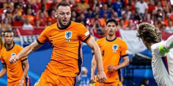 موعد مباراة هولندا و رومانيا في اليورو