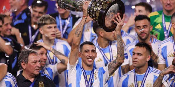 رسميًا دي ماريا يعتزل اللعب الدولي بعد مسيرة حافلة بالإنجازات